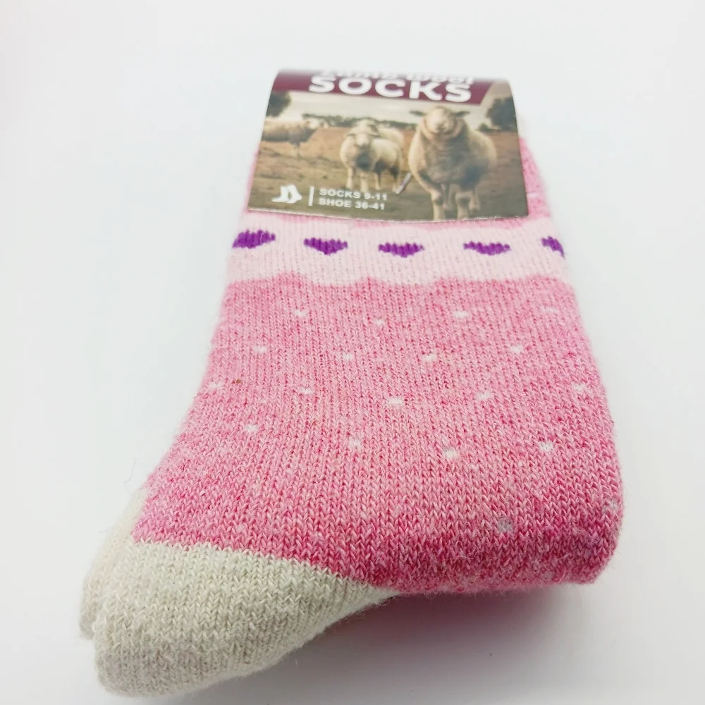 12 Lamb Wool Crew 'Valentines Day Heart' Winter Boot Socks Size 9-11…